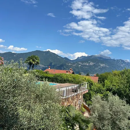 Isabella Vila Menaggio