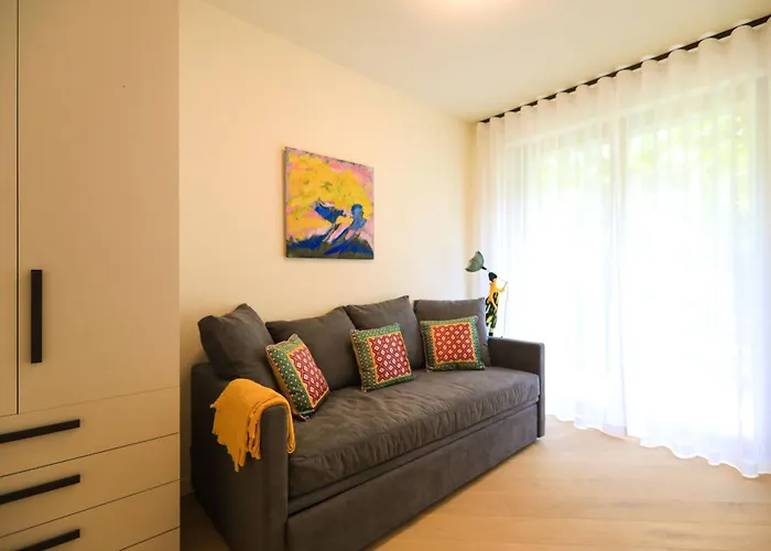 Isabella Βίλα Μενάτζιο