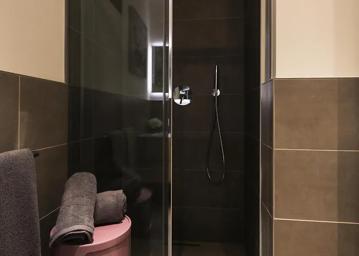 Isabella * Μενάτζιο